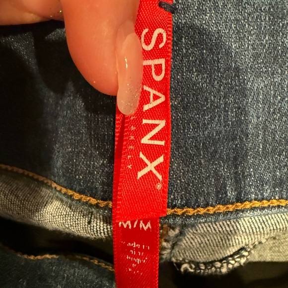 SPANX Tummy Control High Rise Distressed Skinny Ankle Jeggings Size Medium - Picture 3 of 3
